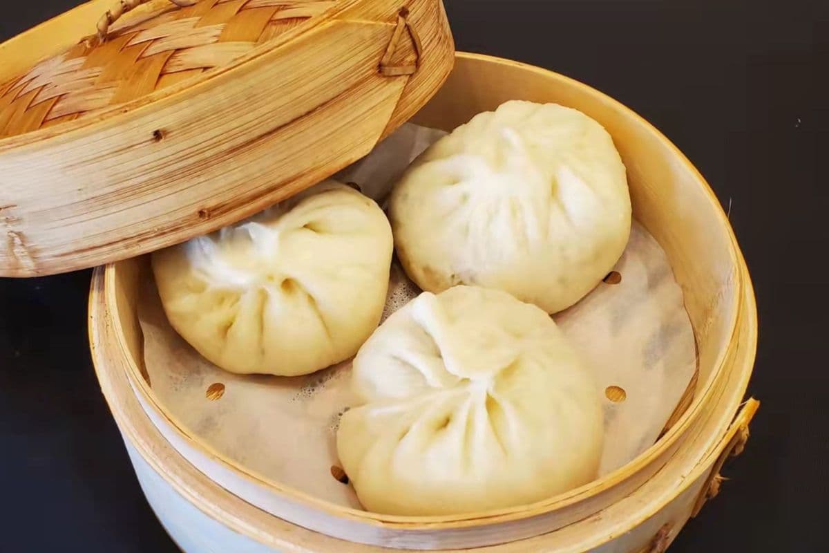 Chicken Bao (鸡肉包)