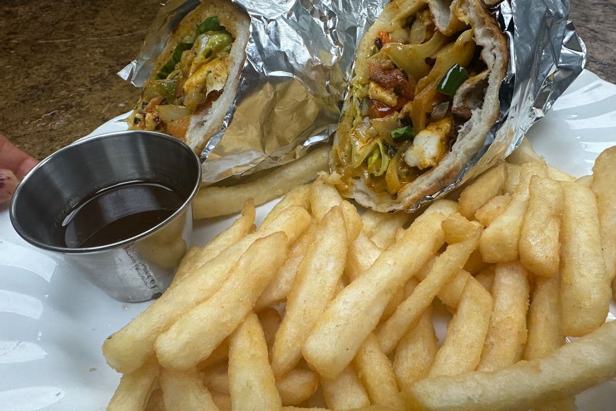Chicken Kathi Naan Roll