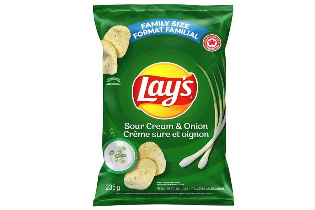 Lays Sour Cream & Onion (220 g)