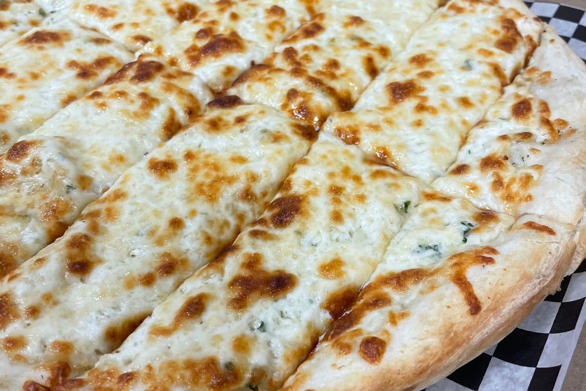 Medium Cheesy Garlic Fingers