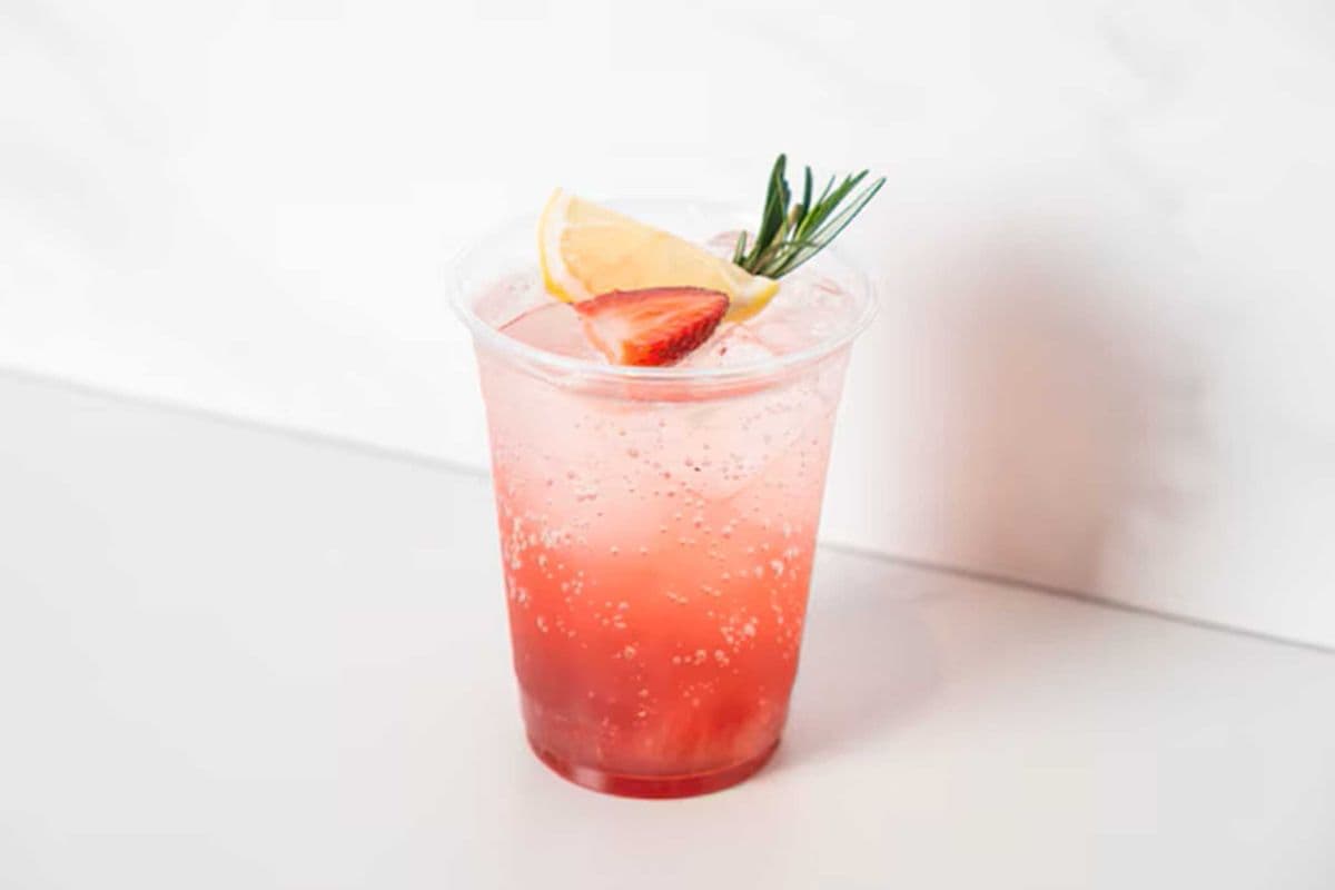 STRAWBERRY QUENCHER (18oz)