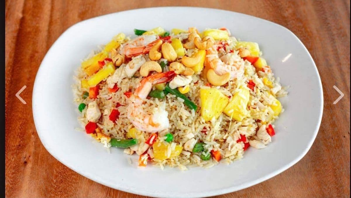 T11. Thai Pineapple Fried Rice with Seafood