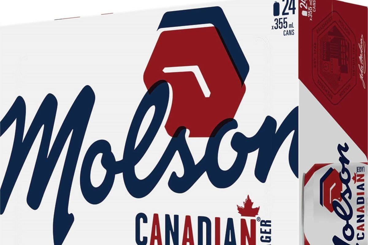 Molson Canadian (24 x 355 ml Can)