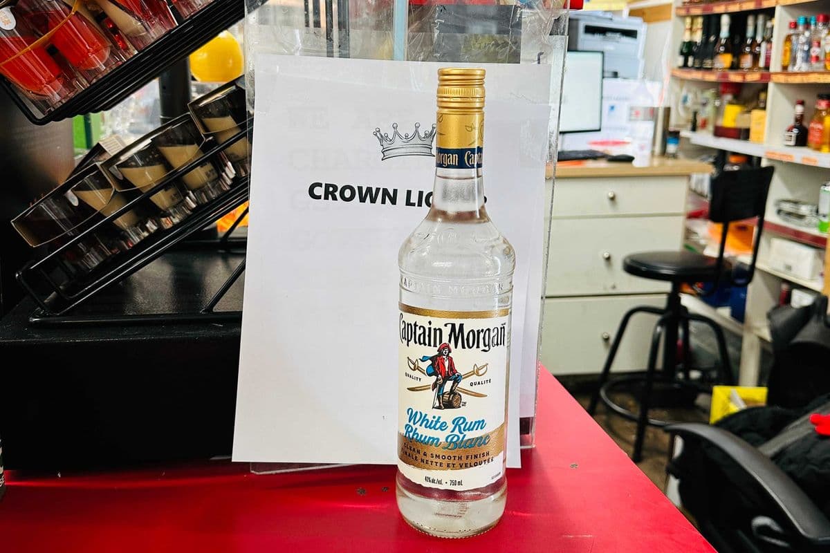 Captain Morgan White (1 x 750 ml)