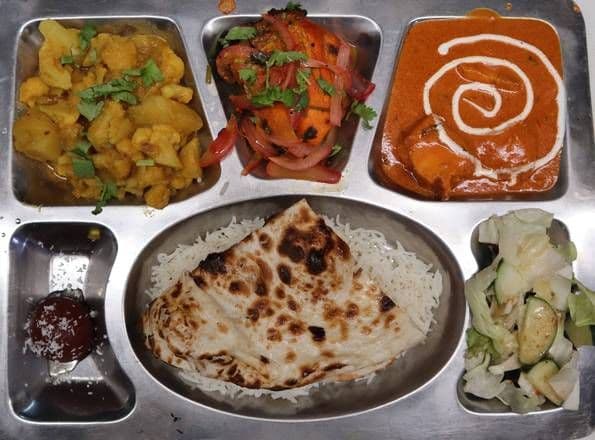 Thali Poulet au Beurre / Butter Chicken Thali