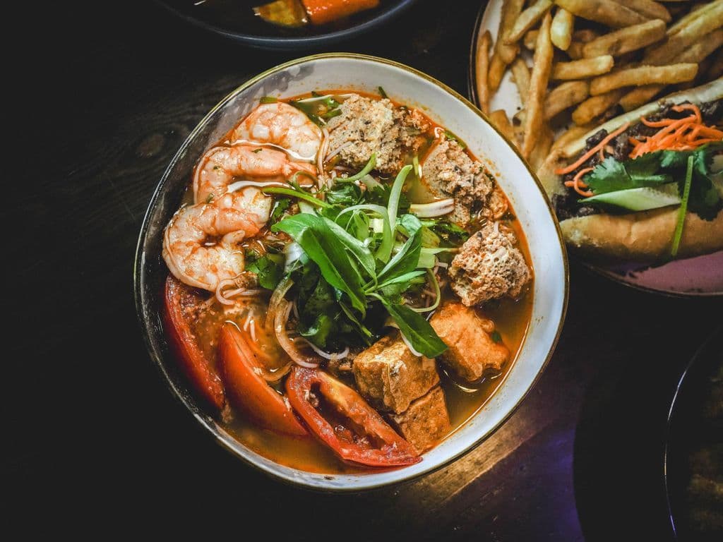 Bun Rieu (crab & tomato soup)