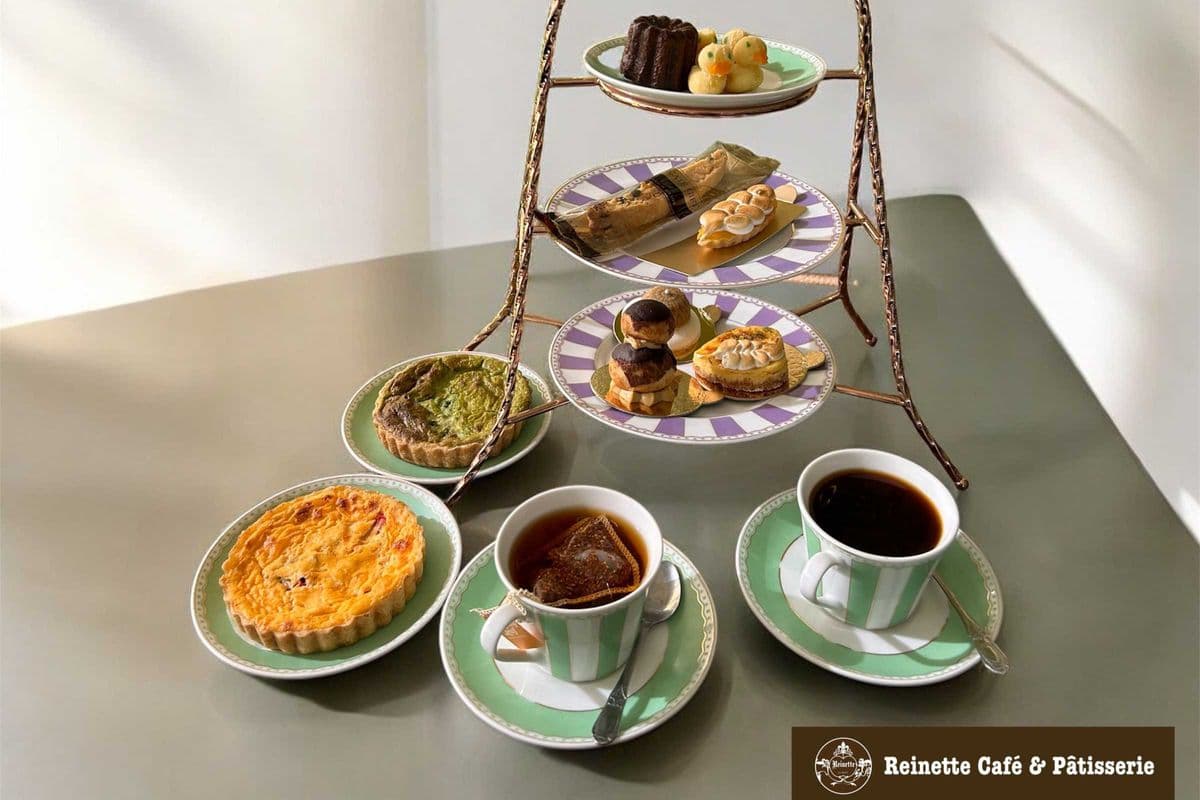 Classic Tea Set