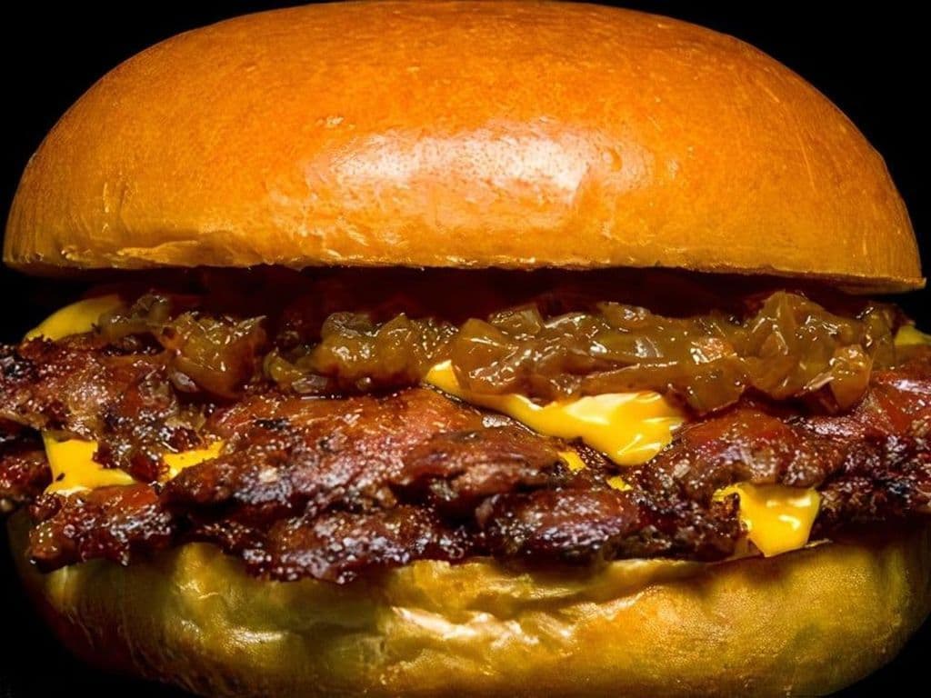 Juicy Original Cheeseburger