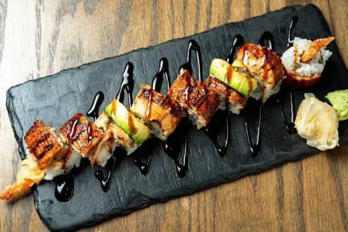 Sea Dragon Roll (8 pcs)