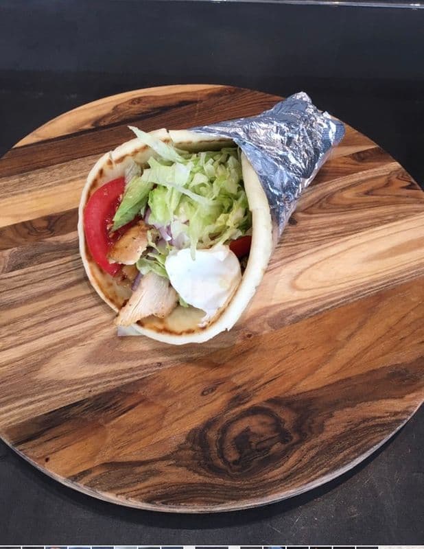 Gyro pita au poulet / Chicken Gyro Pita