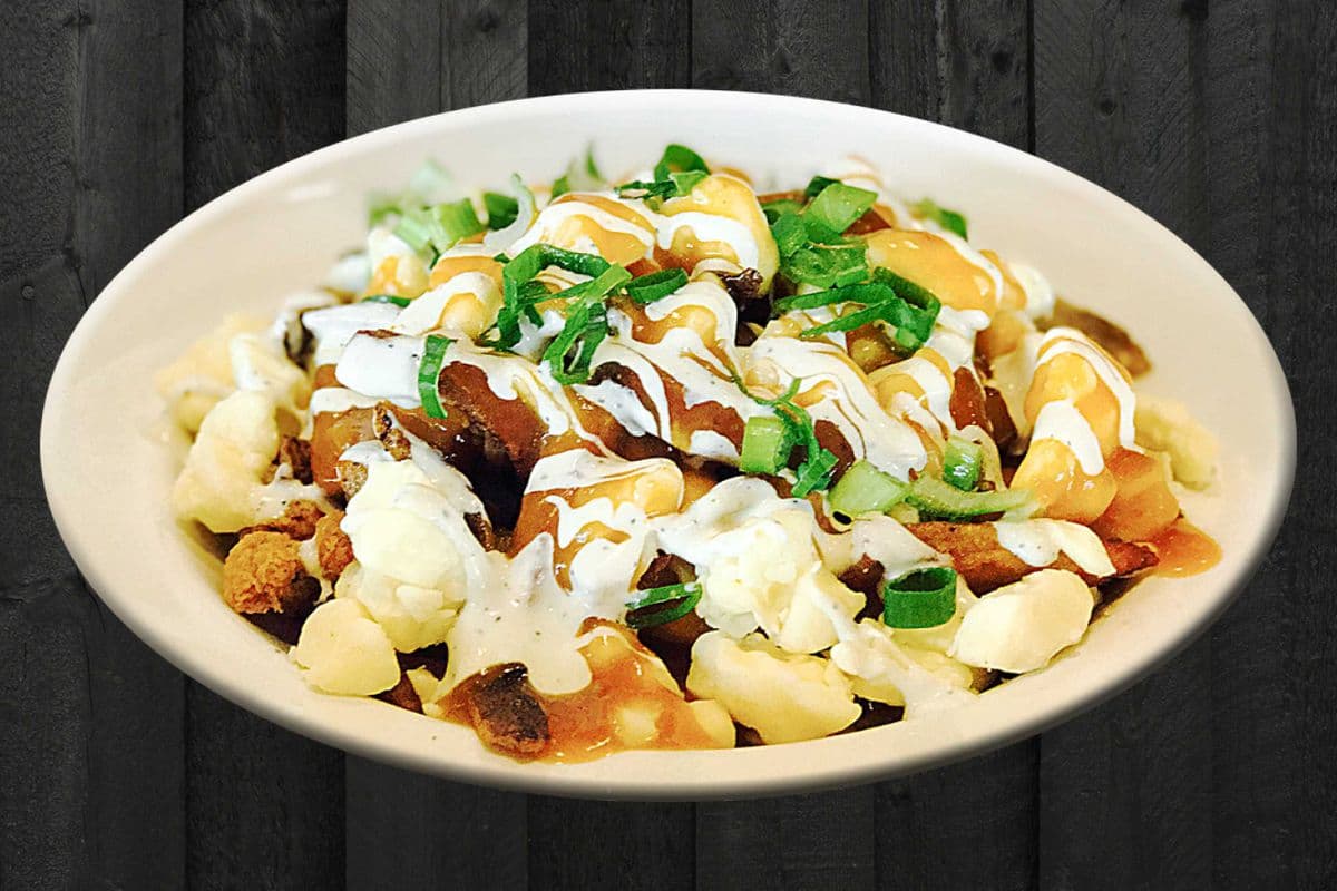 Poutine au poulet popcorn / Popcorn Chicken Poutine