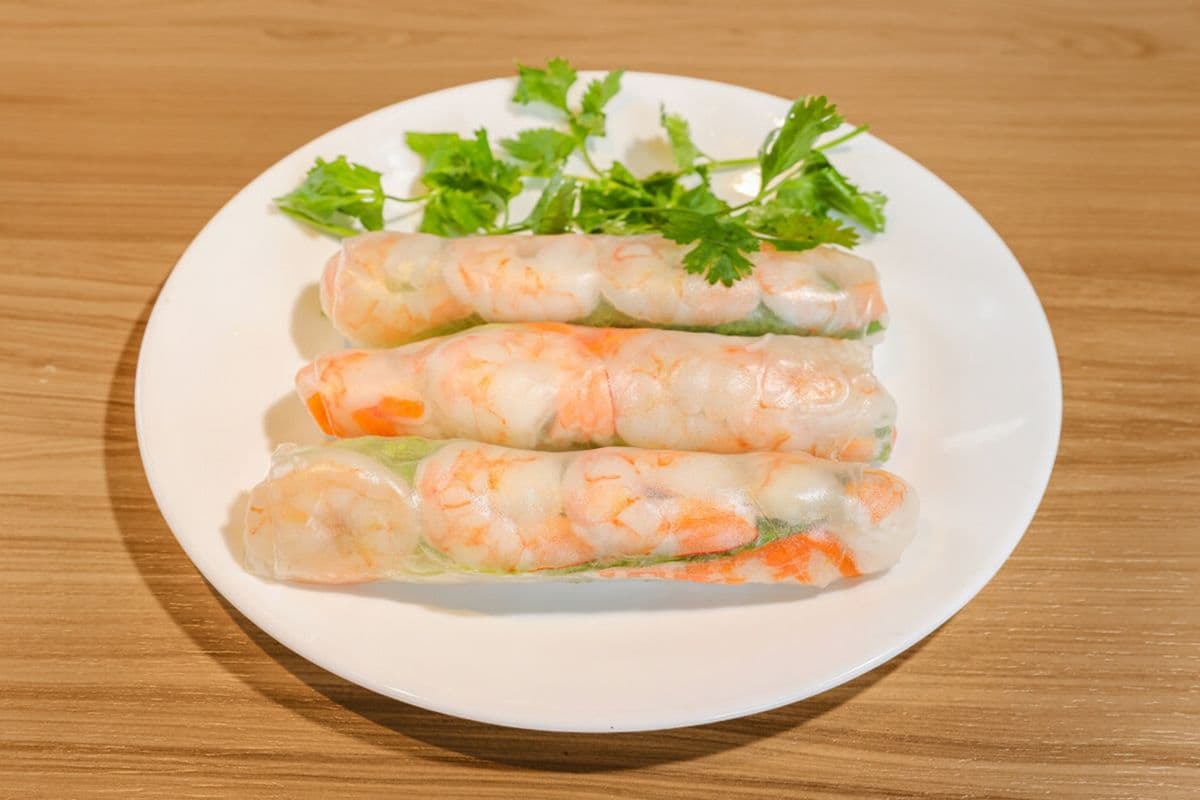 3. Fresh Shrimp Salad Rolls (3 pcs)