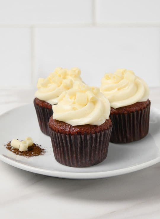 Red Velvet Cupcakes (4 pcs)