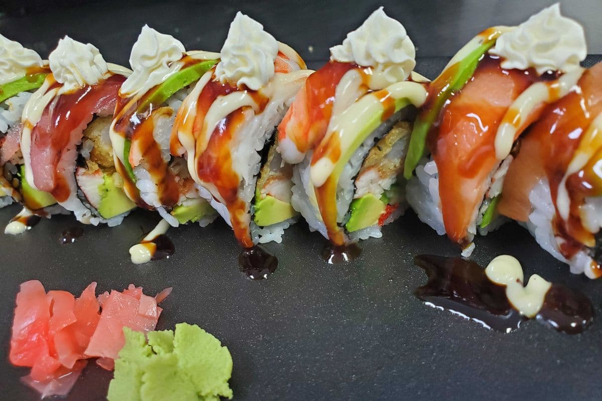 Moncton Special Roll (8 pcs)