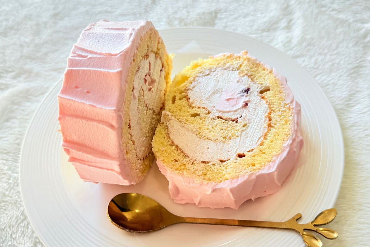 Strawberry Swiss Roll