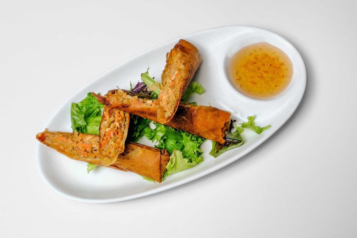 23. Spring Rolls (Cha Gio) (2 pcs)