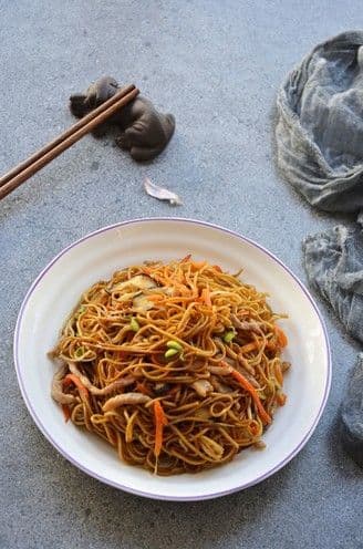 ShreddedPorkWithChivesChowMein 韭王肉絲炒麵