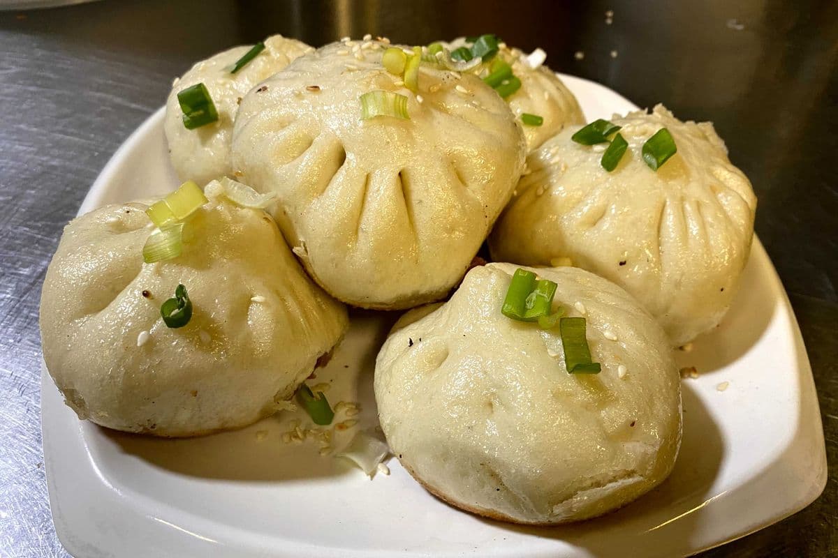 D3. Pan-Fried Pork Buns (6 pcs)