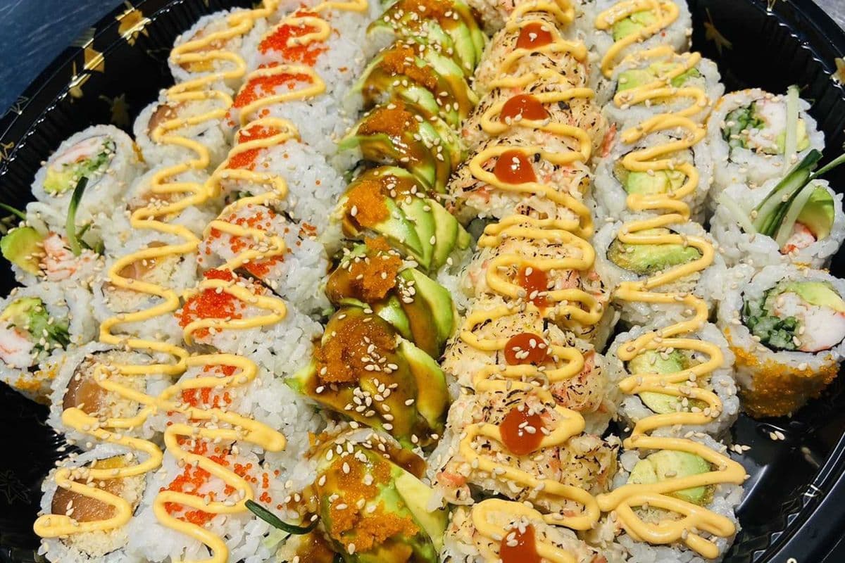 Small roll Party Tray (42 pcs)