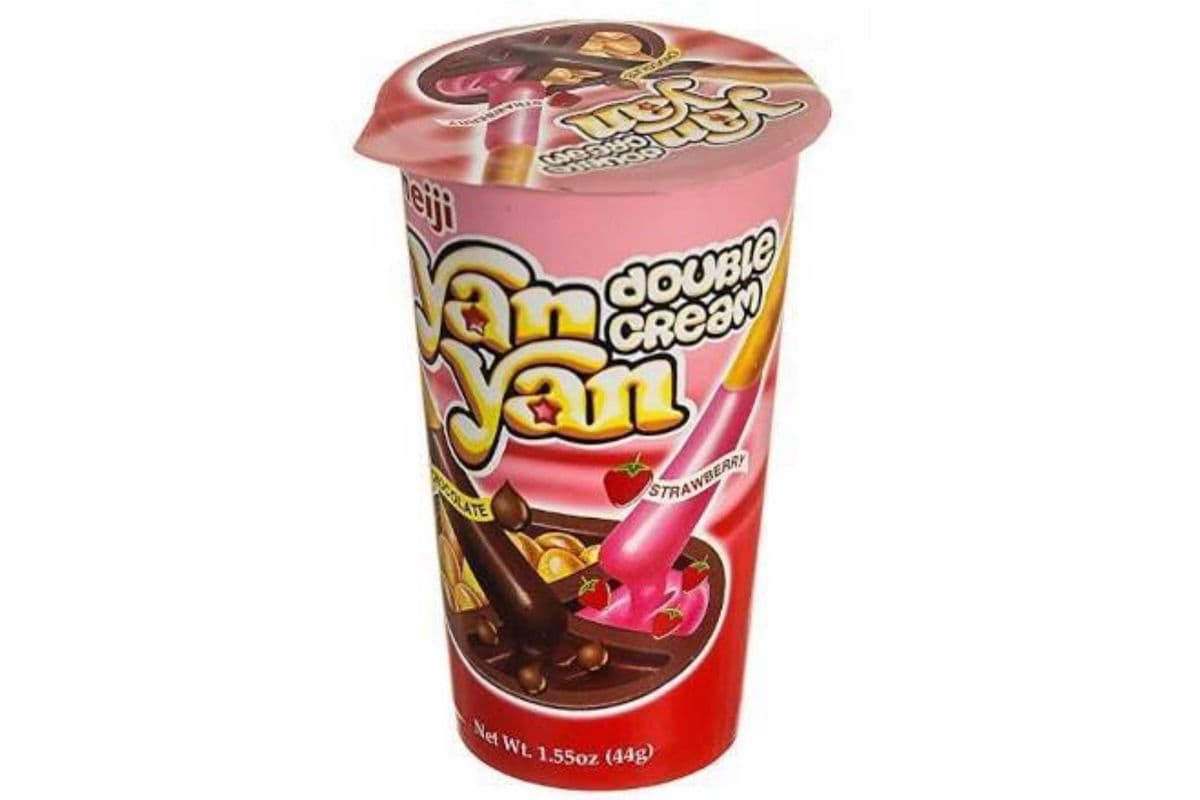 Meiji · Yan Yan Double Cream Sticks (57g)