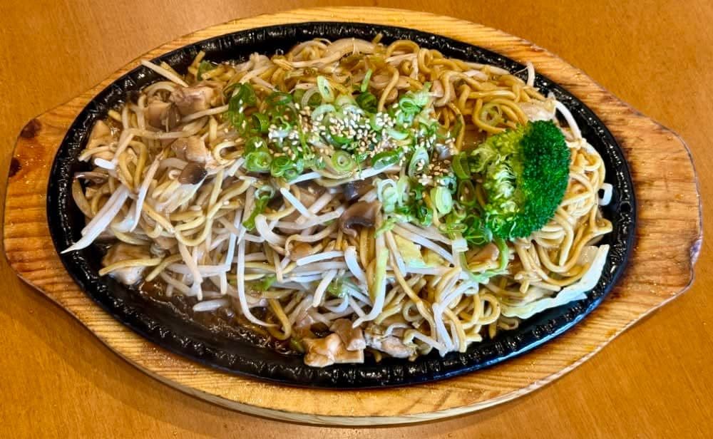 Chicken Yakisoba (Udon)