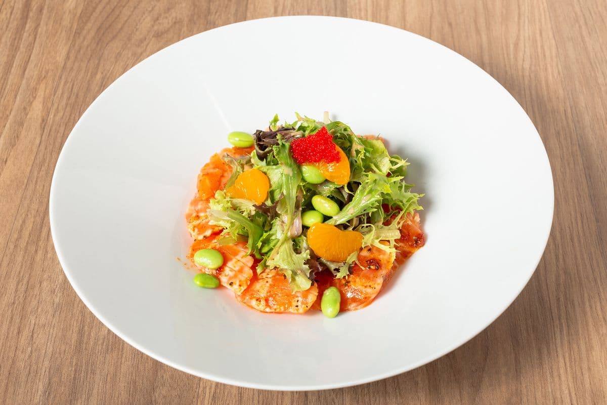 C14. Saumon tataki (8 mcx)