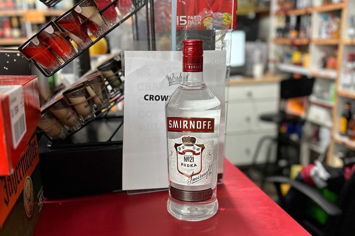 Smirnoff Vodka (1.75 L) (1 x 1.75 L)