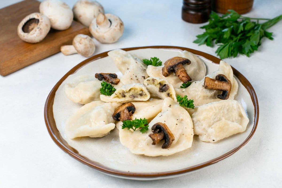 FROZEN Potato and Mushroom Perogies VEGAN (24 pcs)