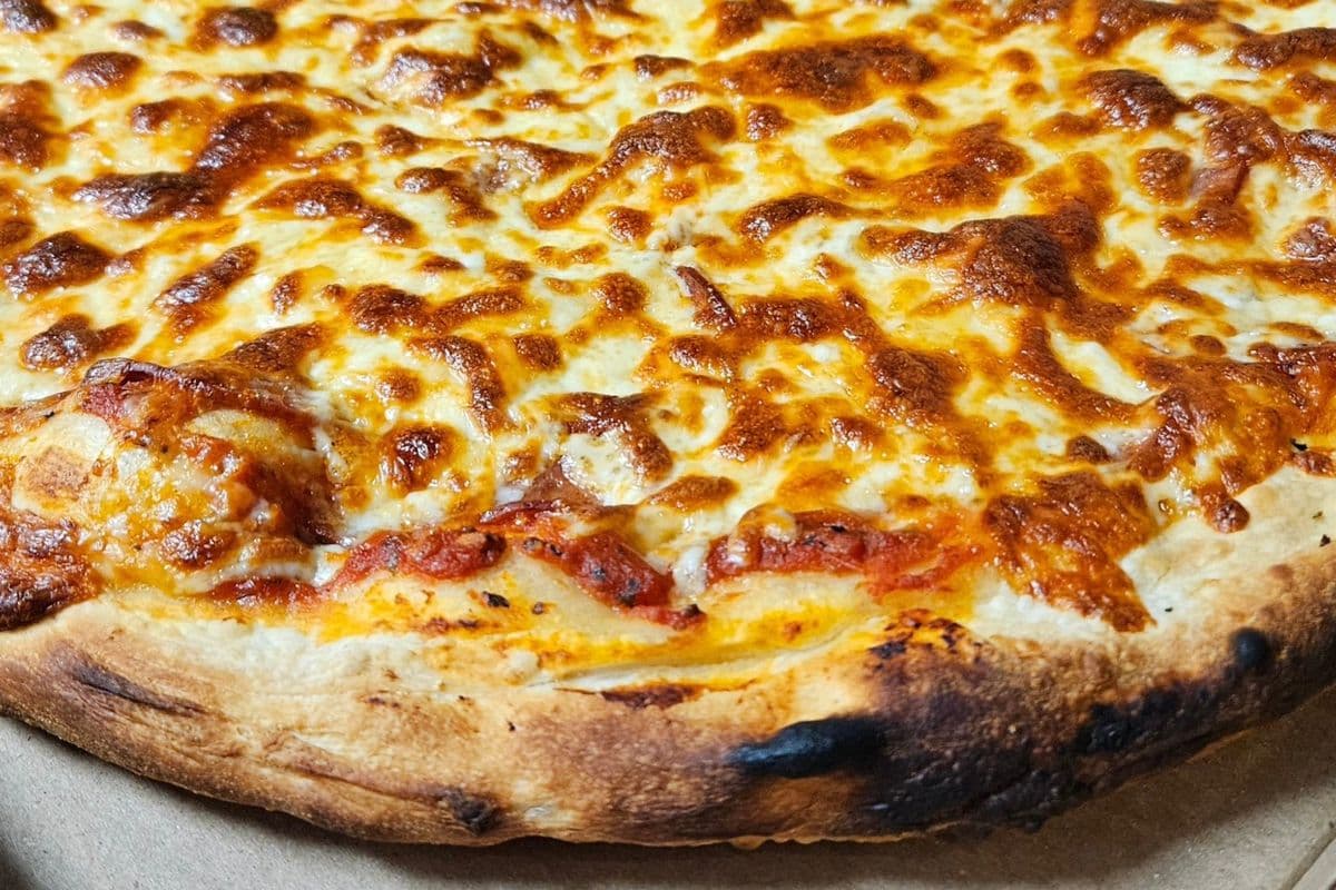 Petite pizza pepperoni / Small Pepperoni Pizza