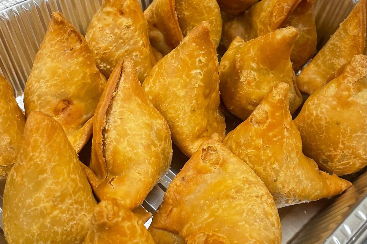 Punjabi Samosas (6 pcs)