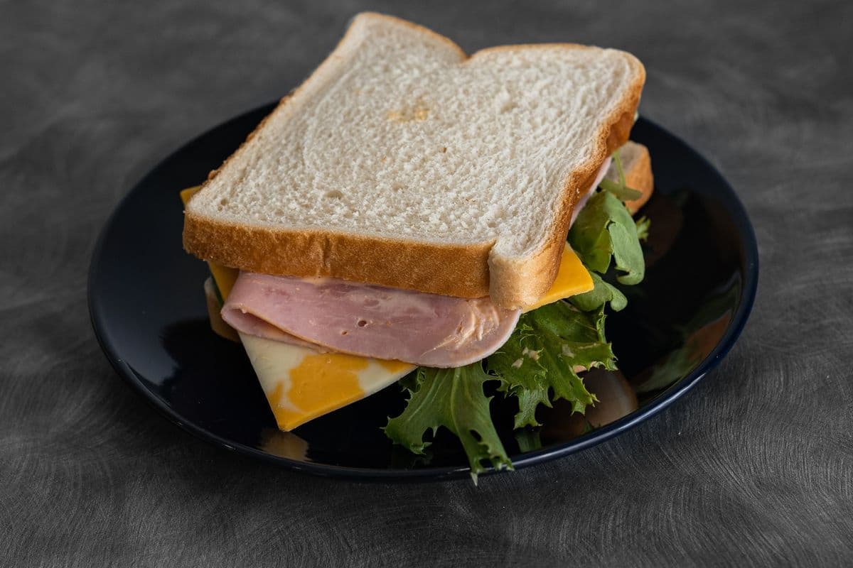 Ham and cheese Sandwich