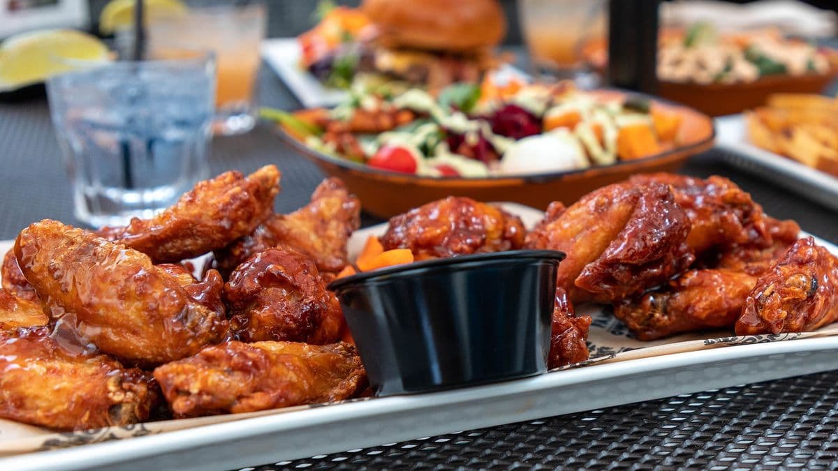 Wings (1 lb)
