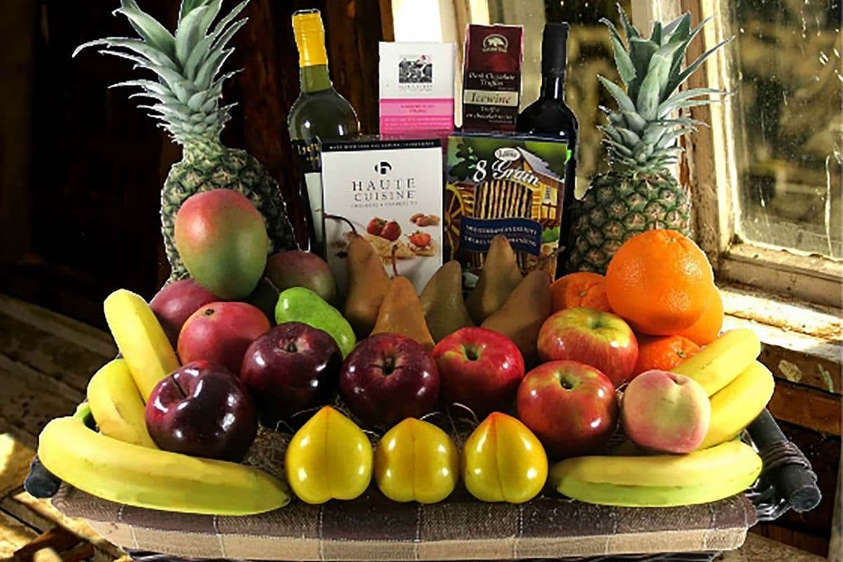 Large Bountiful Snacks and Fruit Basket