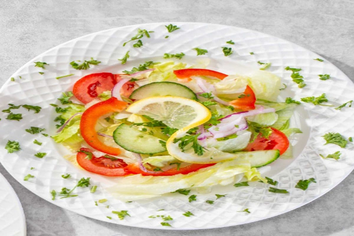 Large Fresh Mixed Garden Salad