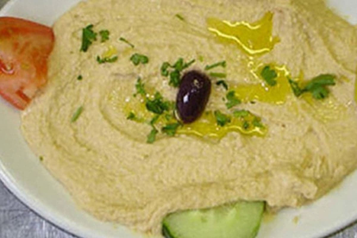 Hummus with Pita Bread