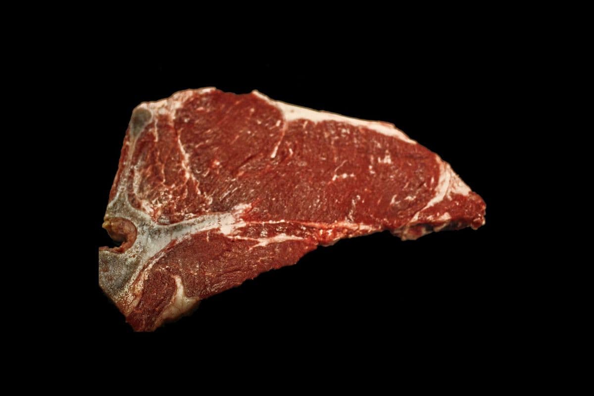14-16oz T-Bone Steak (Bone-In) (14-16oz)