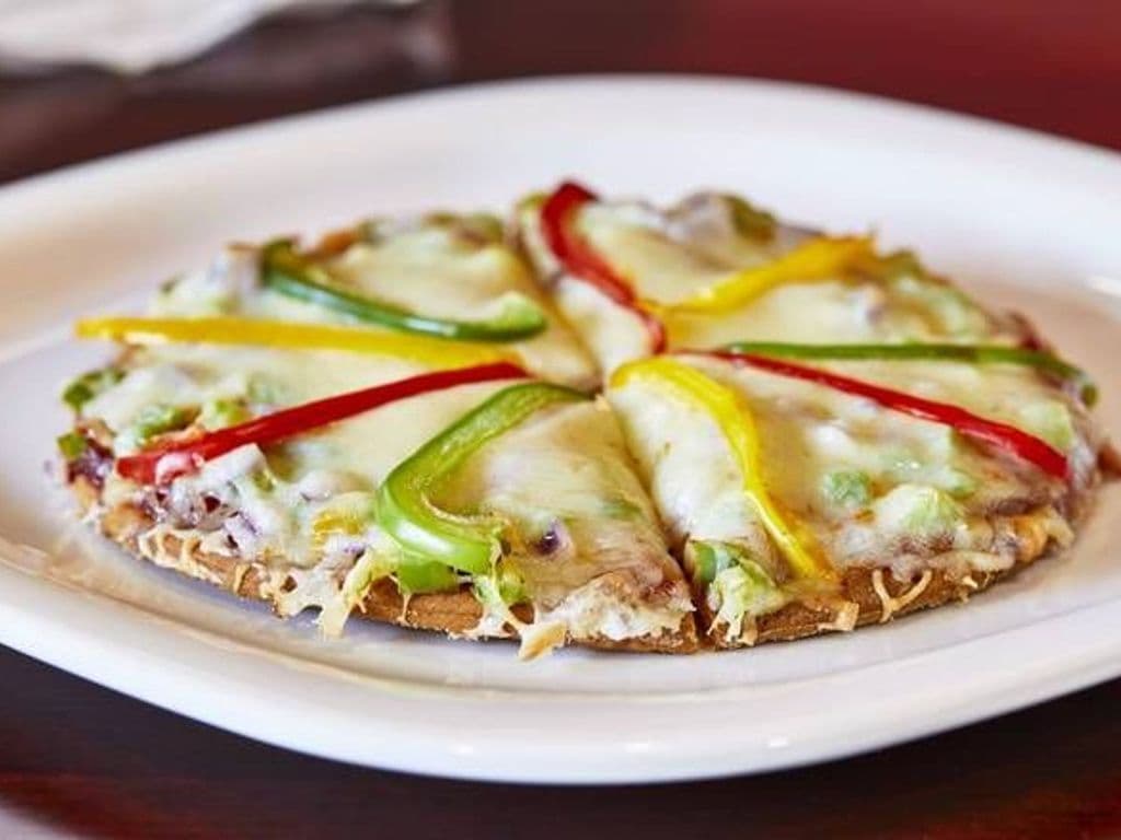 Cheese Baked Bhakri Pizza