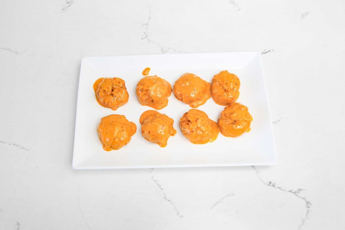 Gravy Momos (8 Pcs) (1600 + Sold )