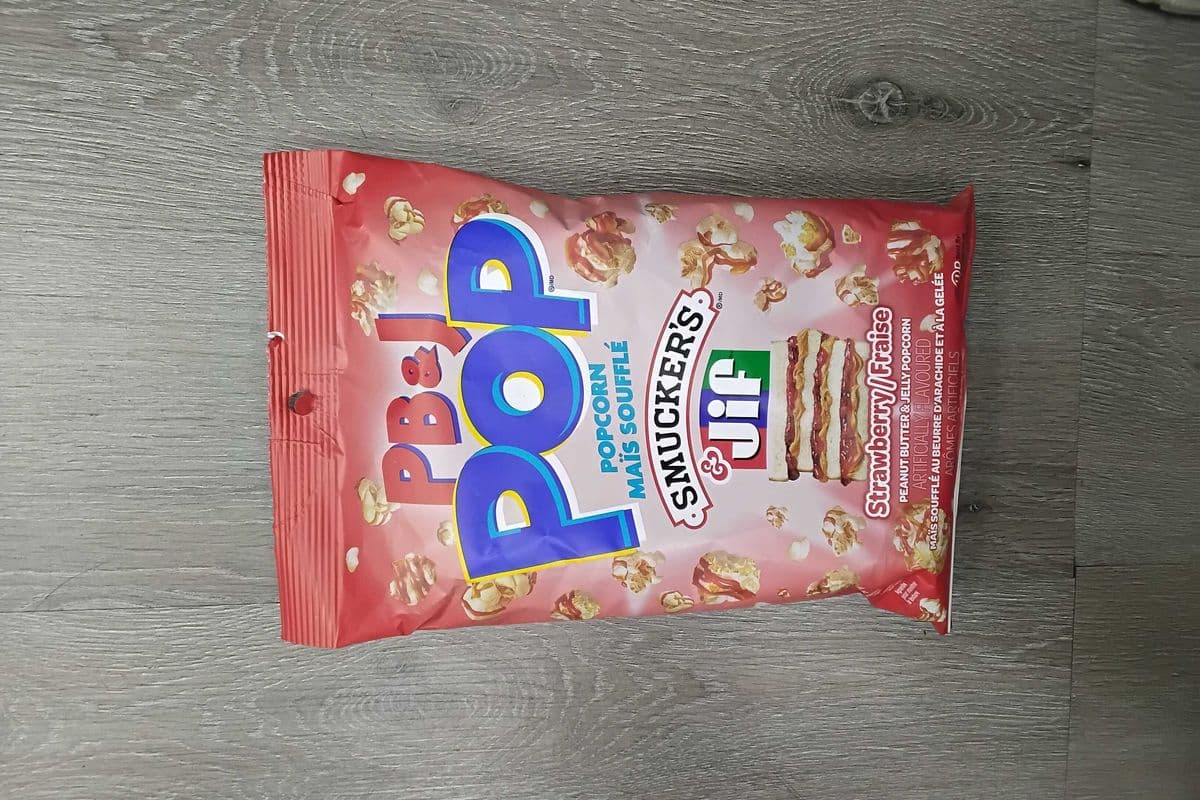 Peanutbutter & Jam PoP popcorn smucker's jif strawberry 149g