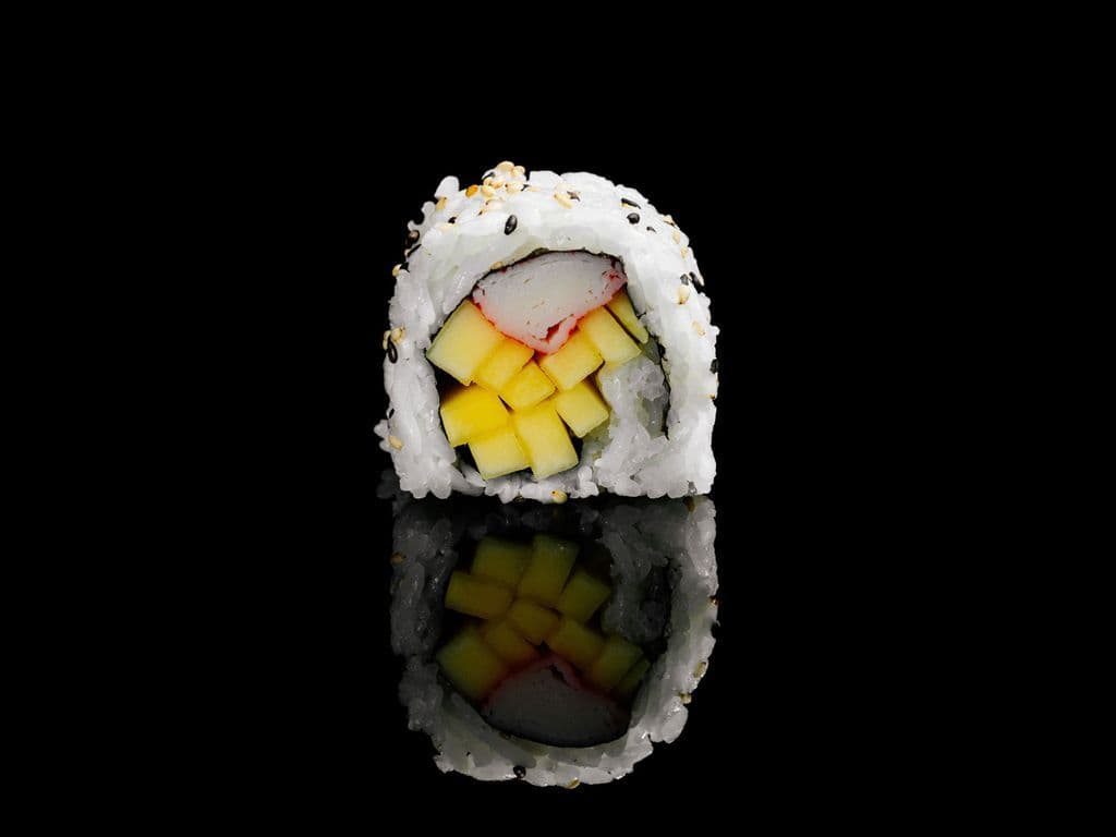 SM09. Mango Crab Roll (6 Pcs)