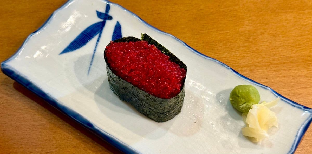 Tobiko Nigiri
