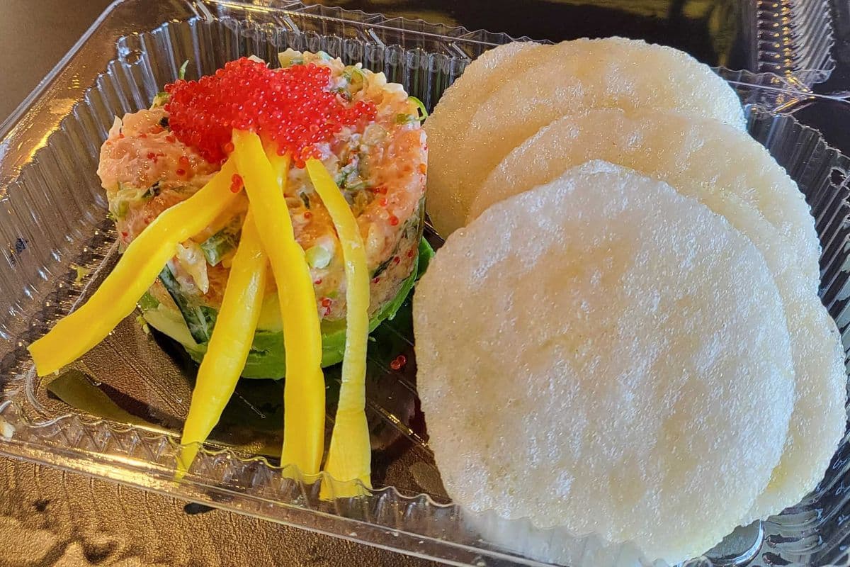 Tartare de saumon / Salmon Tartar