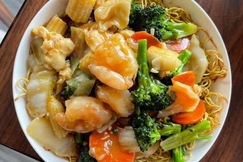Cantonese Chow Mein (广东炒面)