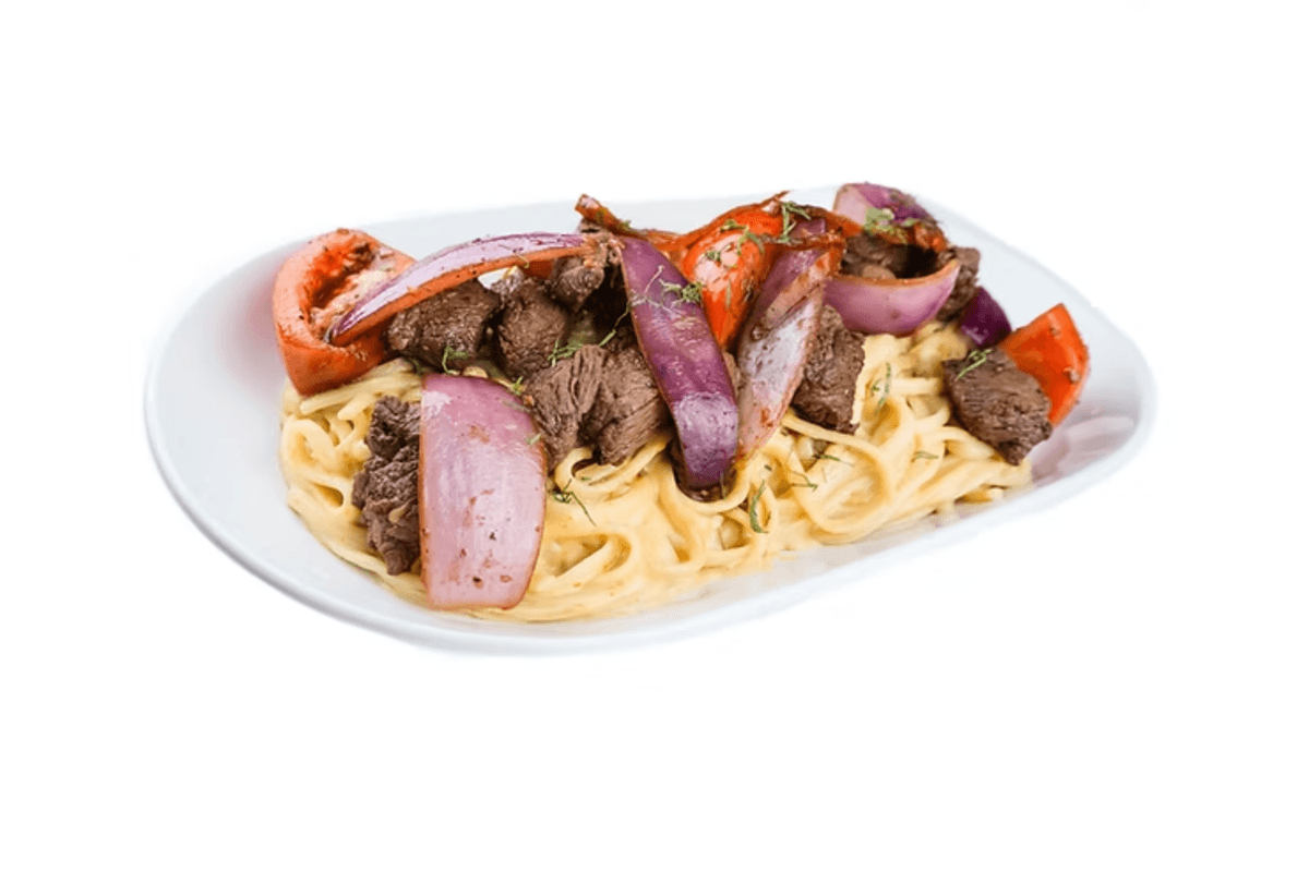 Tallarin Saltado de Carne