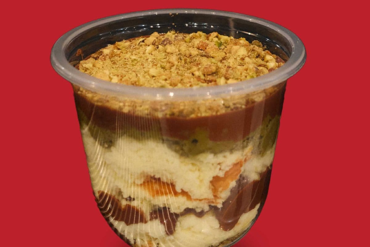 Dubai Chocolate Cake Cup