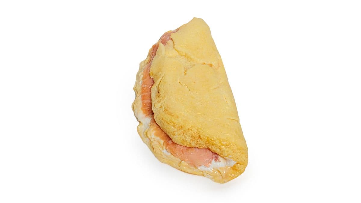 Smoked Salmon & Cream Cheese Bagel