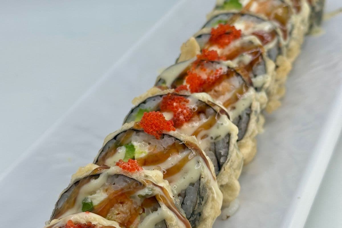 Golden Dragon Roll (10pc)