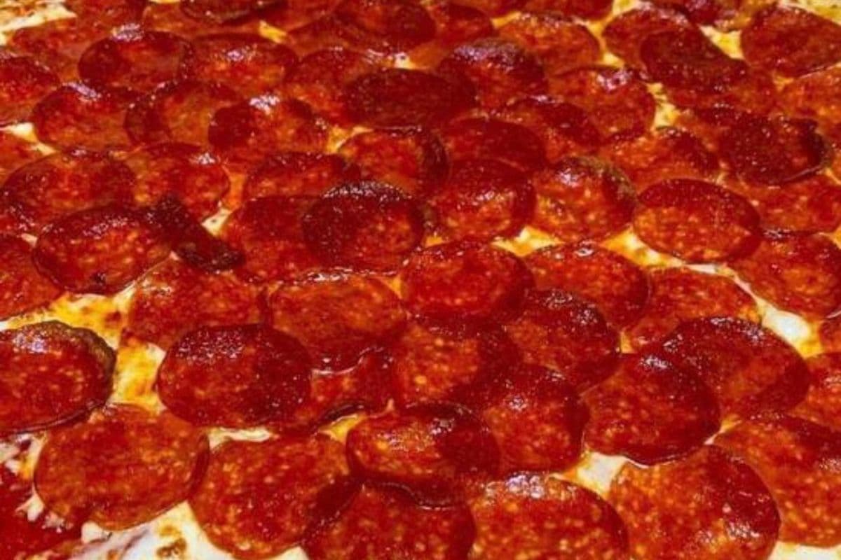 Mega Pepperoni Pizza