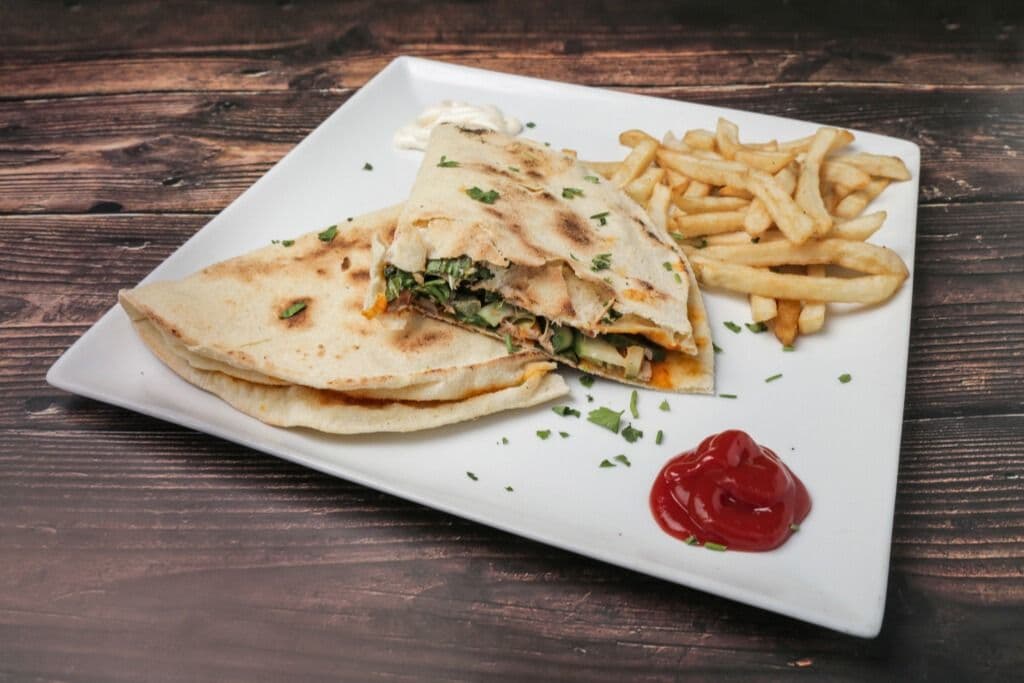 Sandwich Makloub au poulet