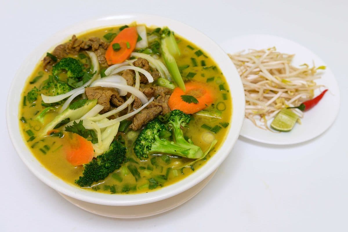 22. Curry Beef and Vegetable Vermicelli Noodle Soup